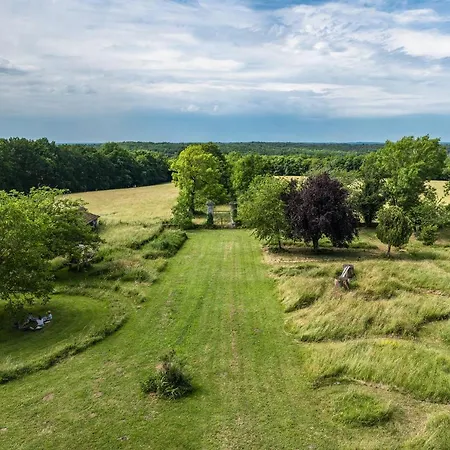 ベッド・アンド・ブレックファスト Le Domaine De Langlardie