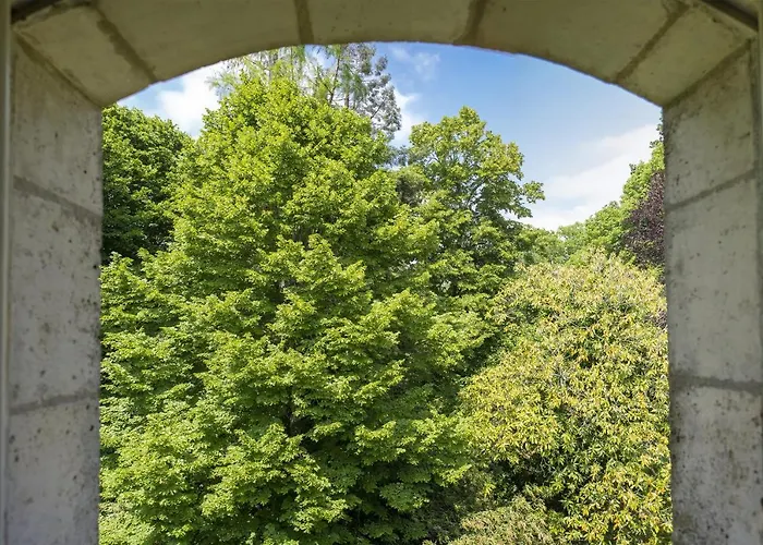 Oda ve Kahvaltı Le Domaine De Langlardie